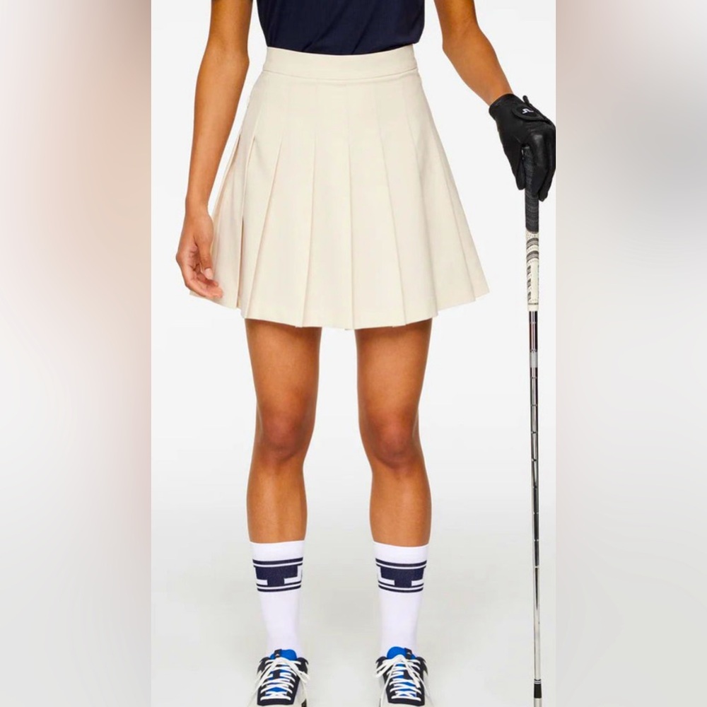 PING women’s size 14 cream luxurious golf skirt